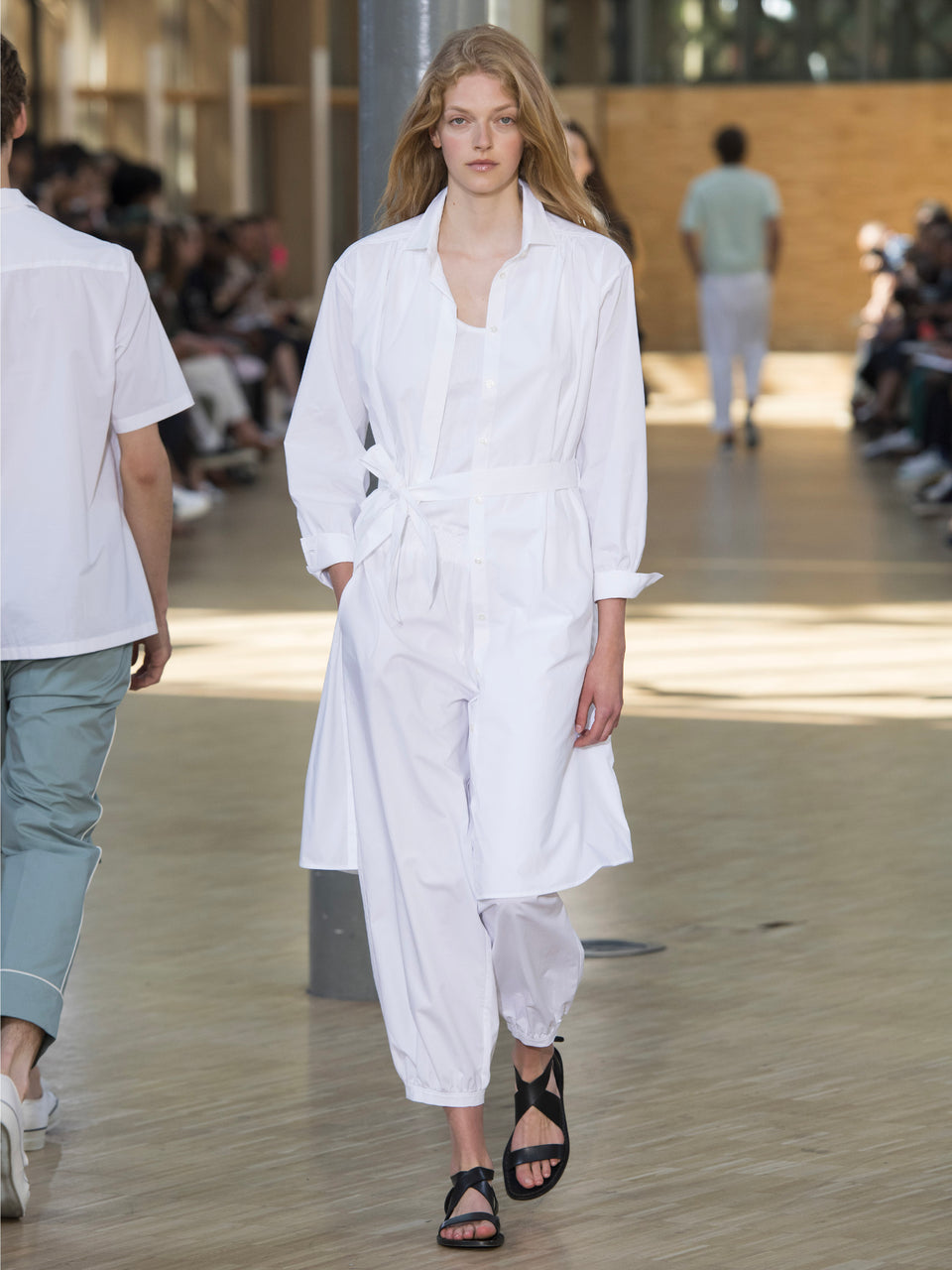 Look - 4