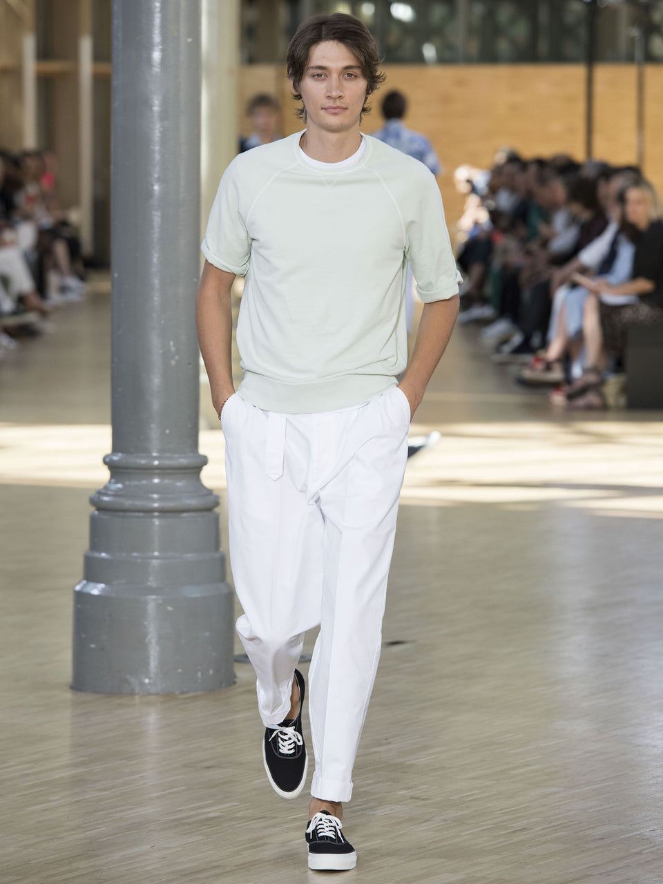 Look - 7