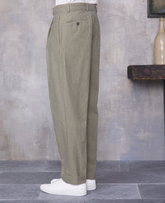 Chino hugo - Miniature 3