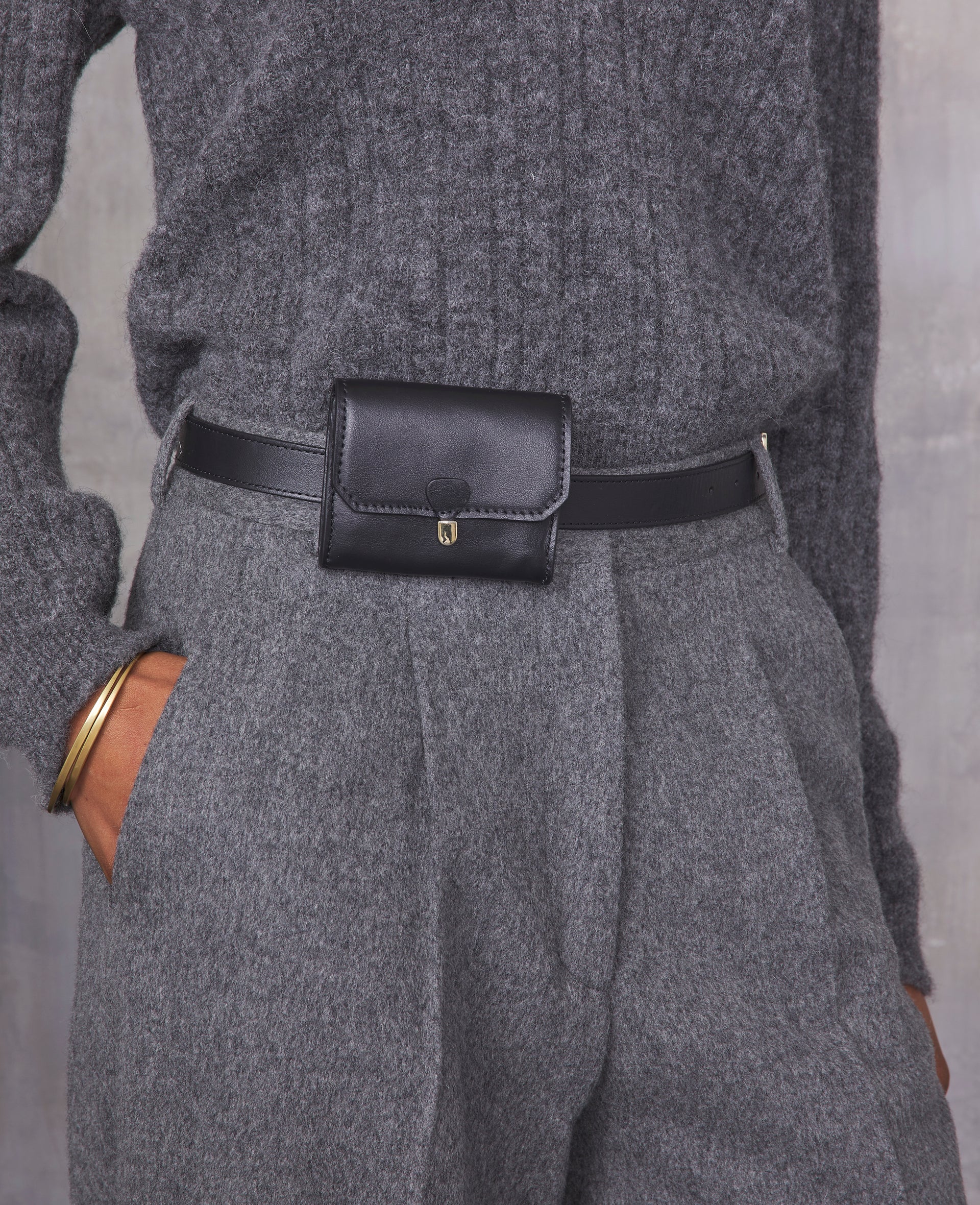Francoise belt card holder - Image 4