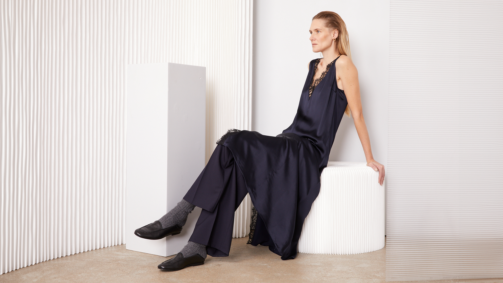 Women's dresses & skirts