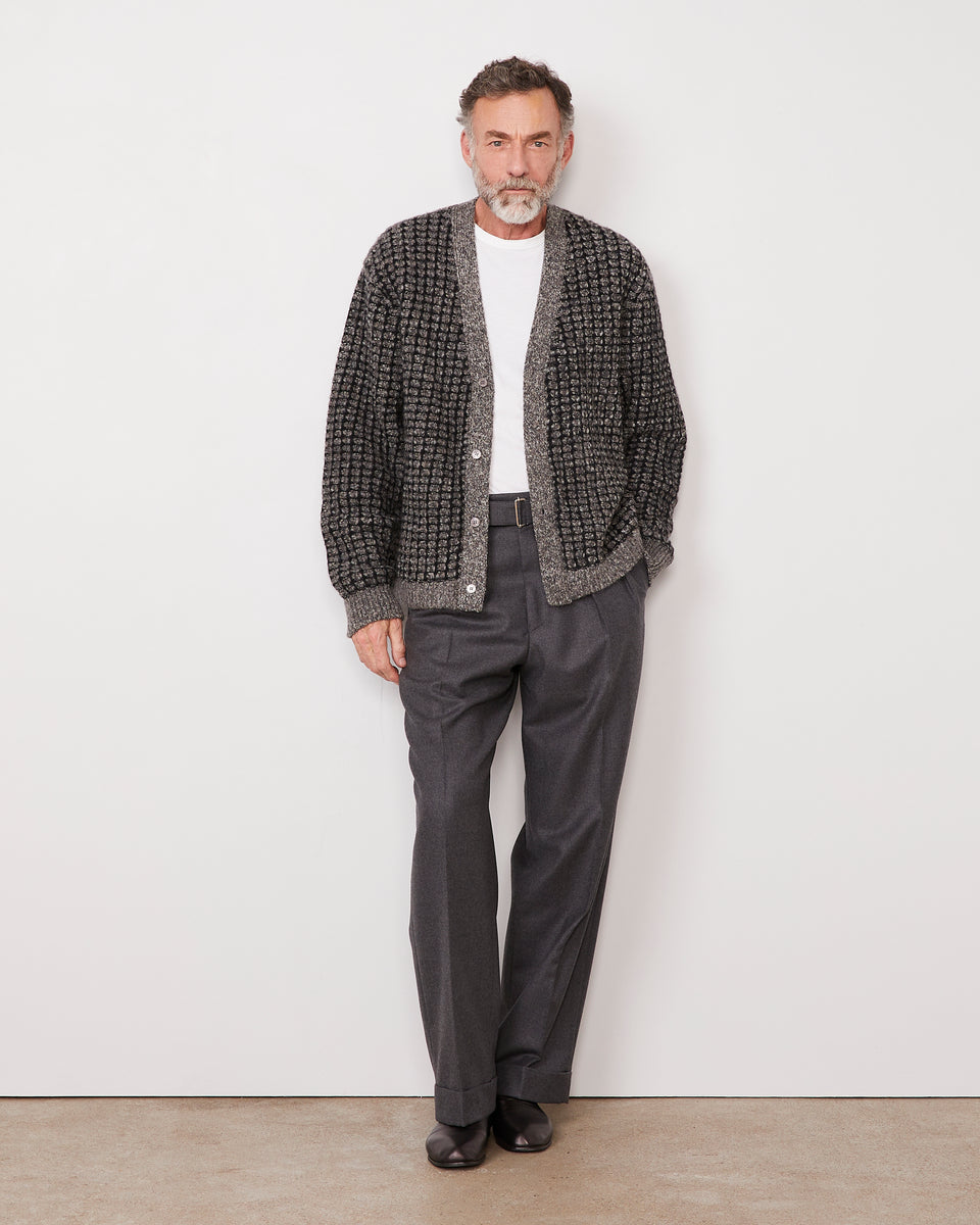 Cardigan mike - Image 1