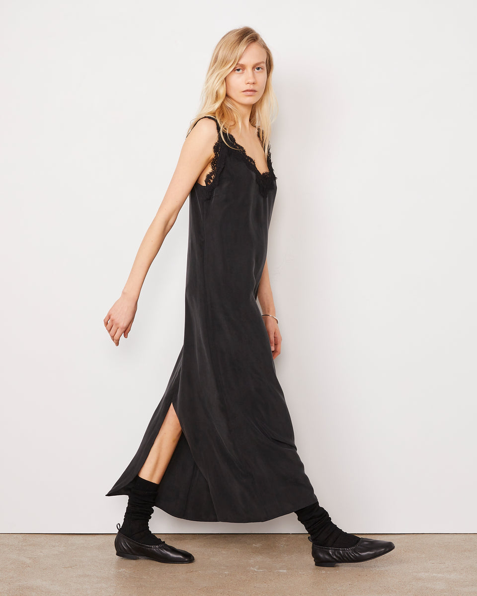 Robe ilia - Image 1