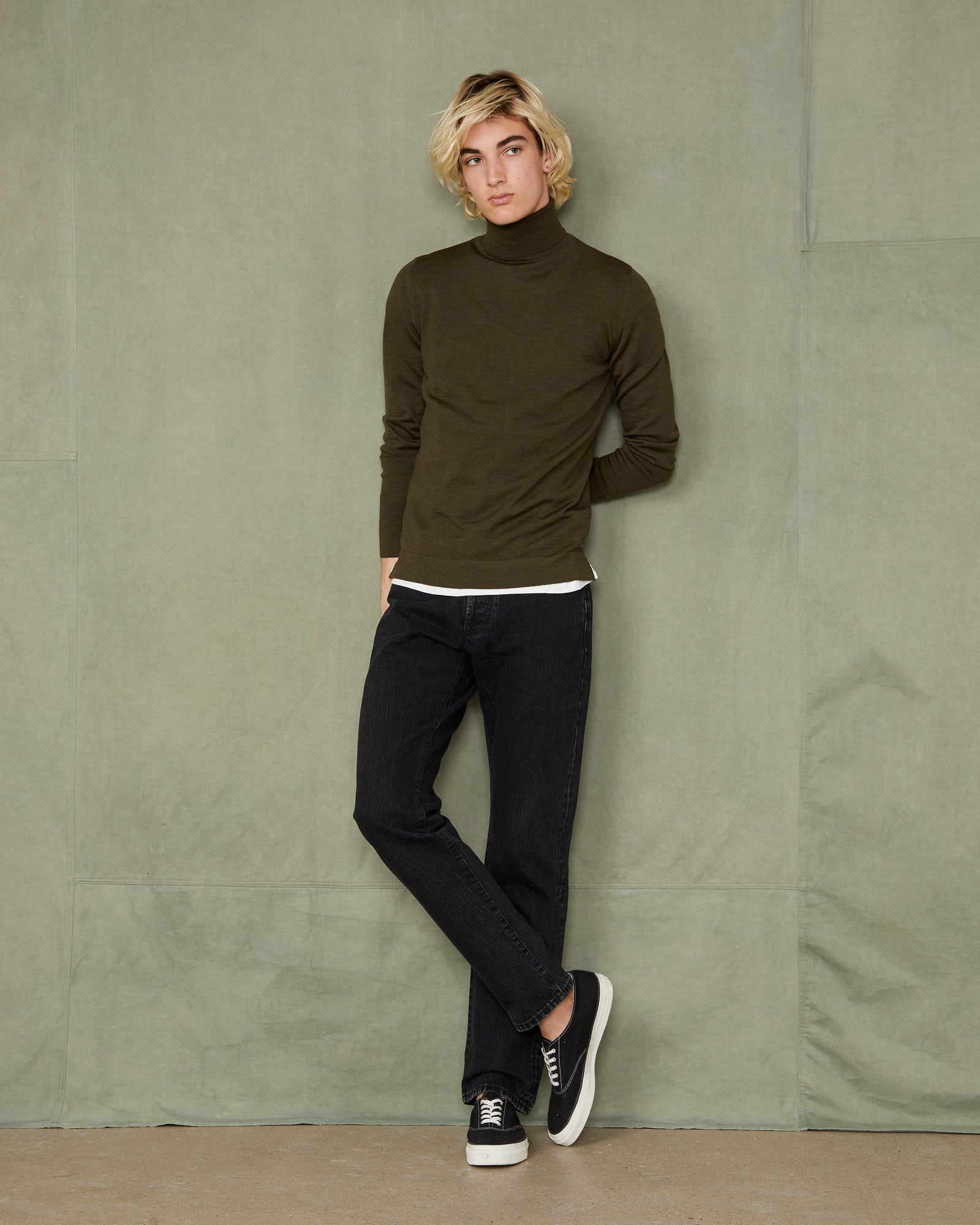 Pull col roulé