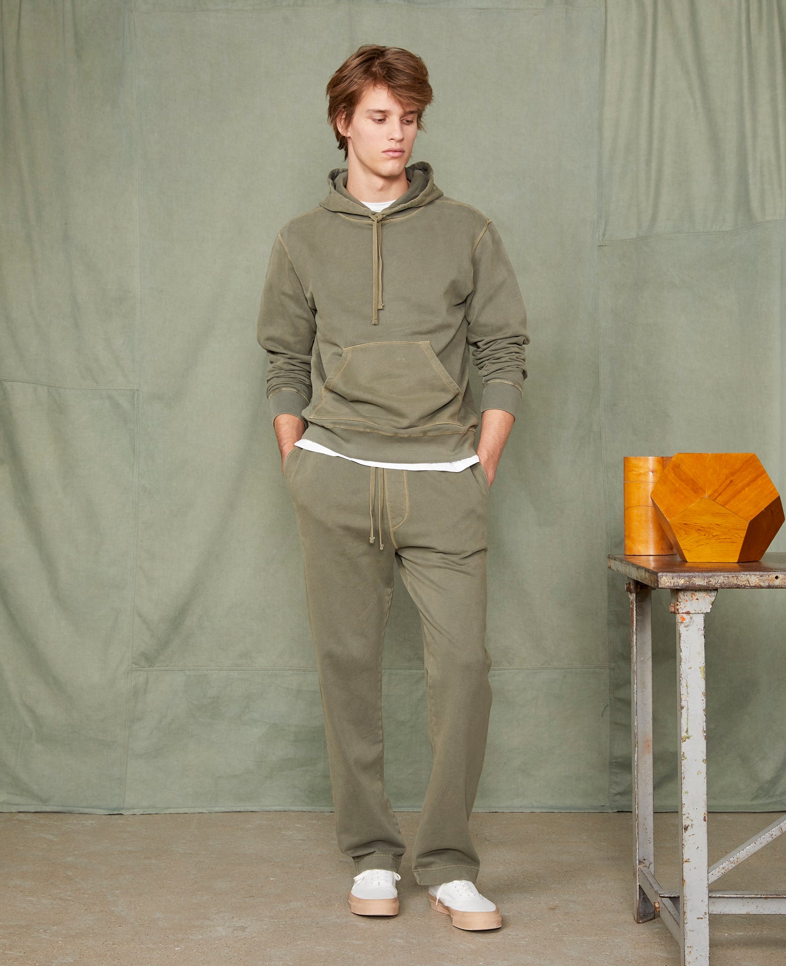 Sweatshirt a capuche - Image 1